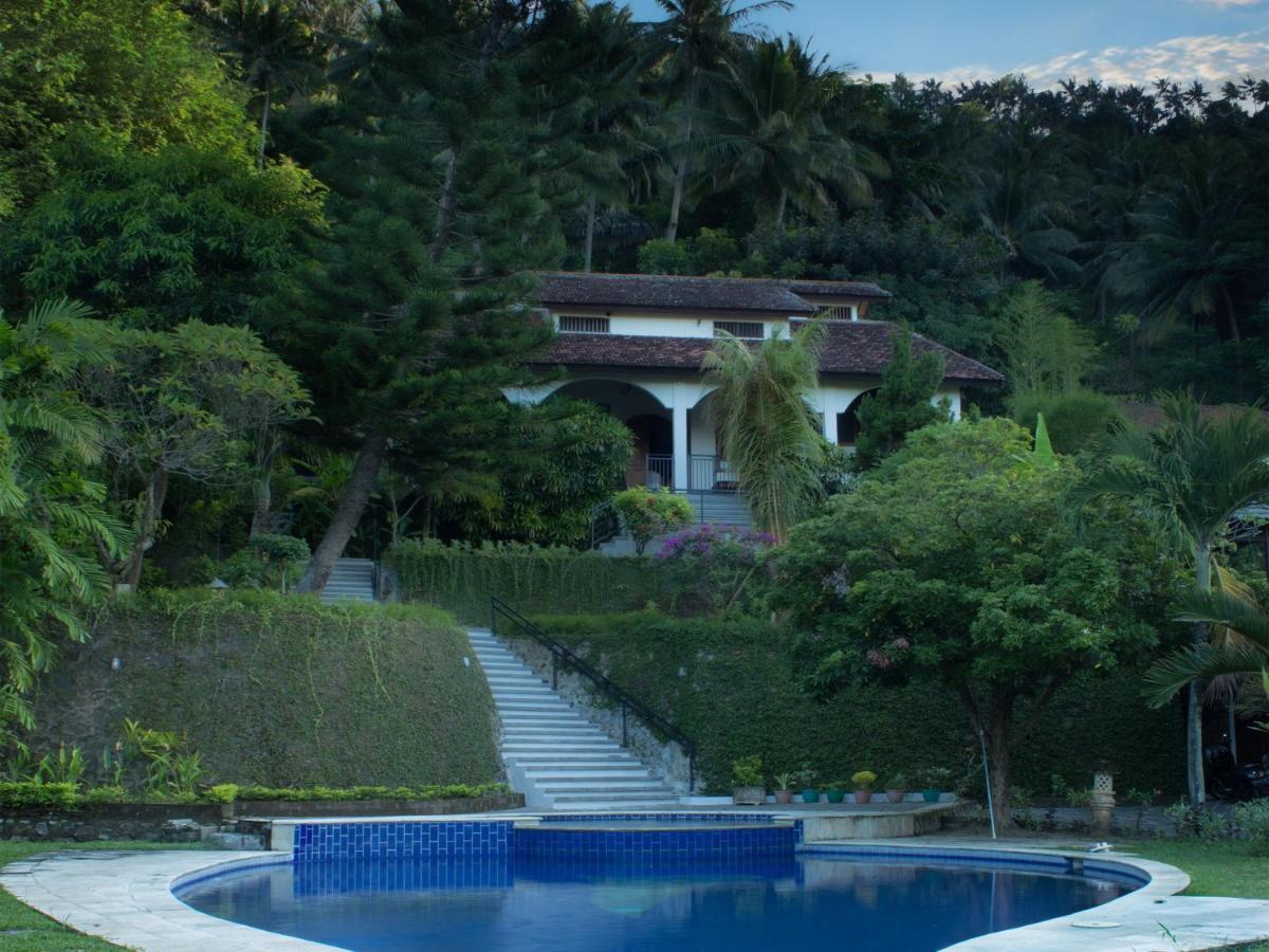 Sunset Villa Senggigi Exterior photo